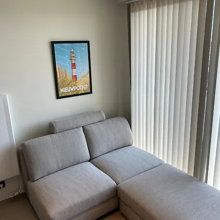 Modern 1-slaapkamer In Hartje Nieuwpoort-bad Apartment *